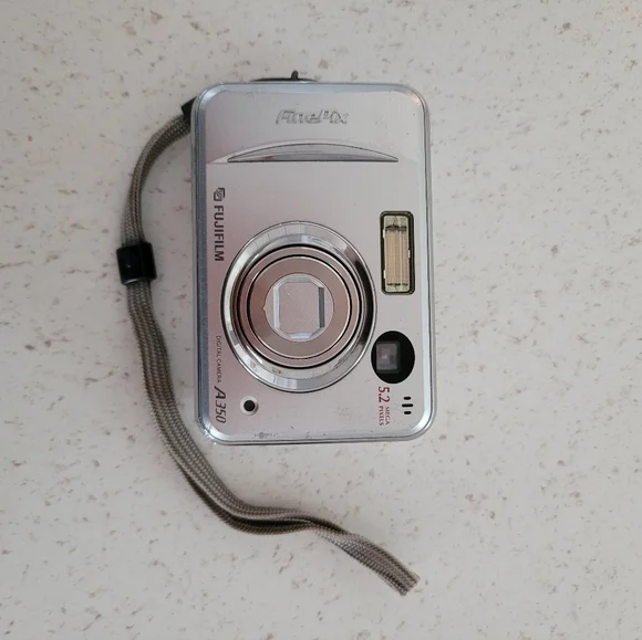 FujiFilm FinePix A350 Digital Camera. FujiFilm FinePix A350 Digital Camera.